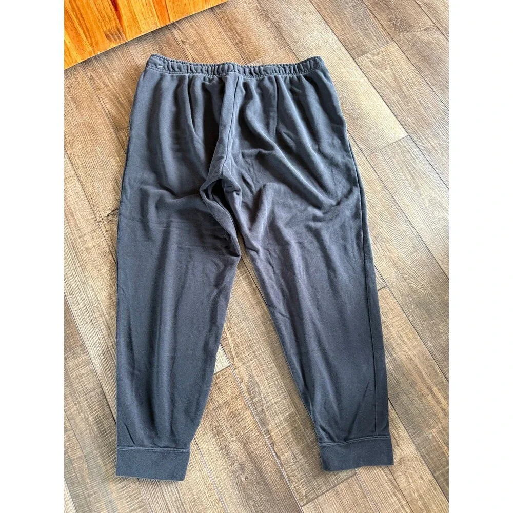 Nike women’s standard